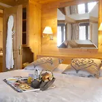 Tsanteleina 4*