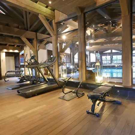 Hotell Tsanteleina 4*