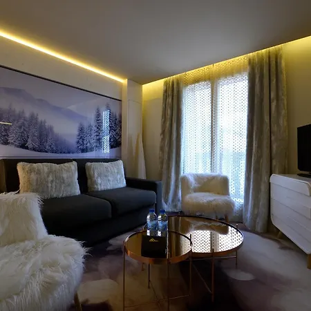 Tsanteleina 4*
