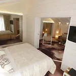 桑特蕾纳酒店 4* Val-dʼIsère