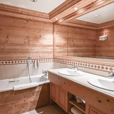 Hotel Tsanteleina 4*