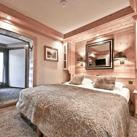 Hotel Tsanteleina 4*