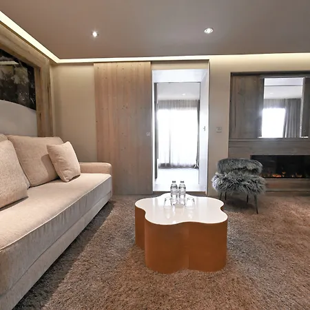 Hotel Tsanteleina