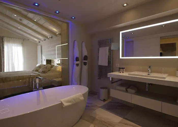 Tsanteleina Hotell 4*